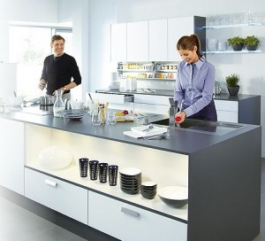 Clipboard011 300x272 Hettich,Blum,Salice   primele nume in lume in productia de feronerie pentru mobila!