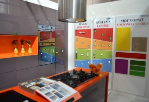 DSC 01422 300x205 Sim 2011 un succes pentru Gelu Trading Company si Hettich!
