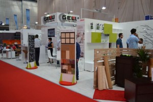 DSC 02877 300x200 Sim 2011 un succes pentru Gelu Trading Company si Hettich!