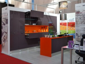 DSC 03766 300x225 Sim 2011 un succes pentru Gelu Trading Company si Hettich!